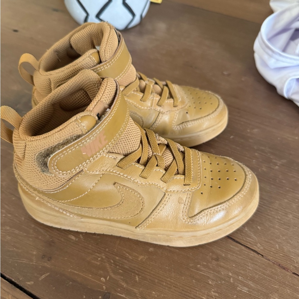 Size 12 - Nike Court Borough Mid 2 Wheat